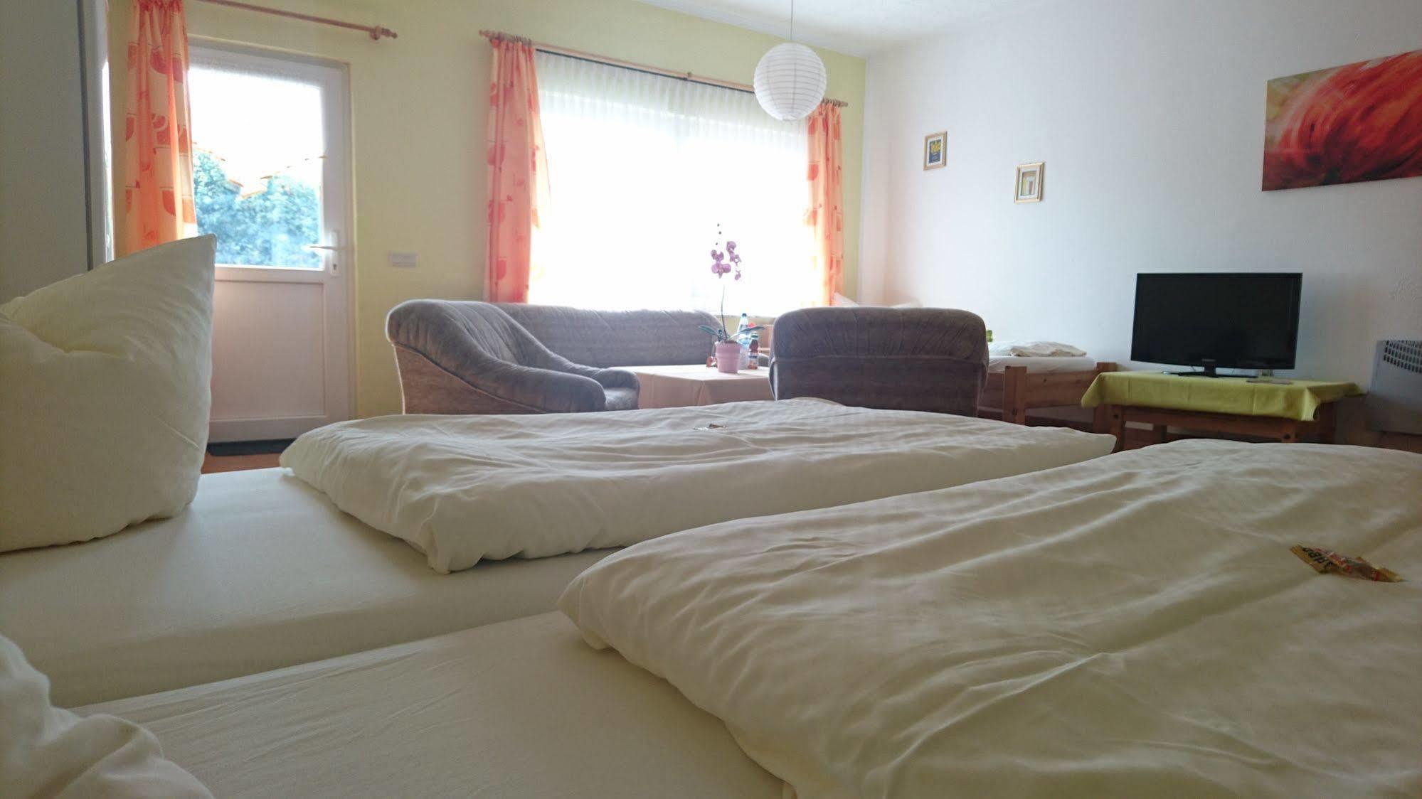 Hotel-Pension Am Muehlberg Lubbenau Bagian luar foto