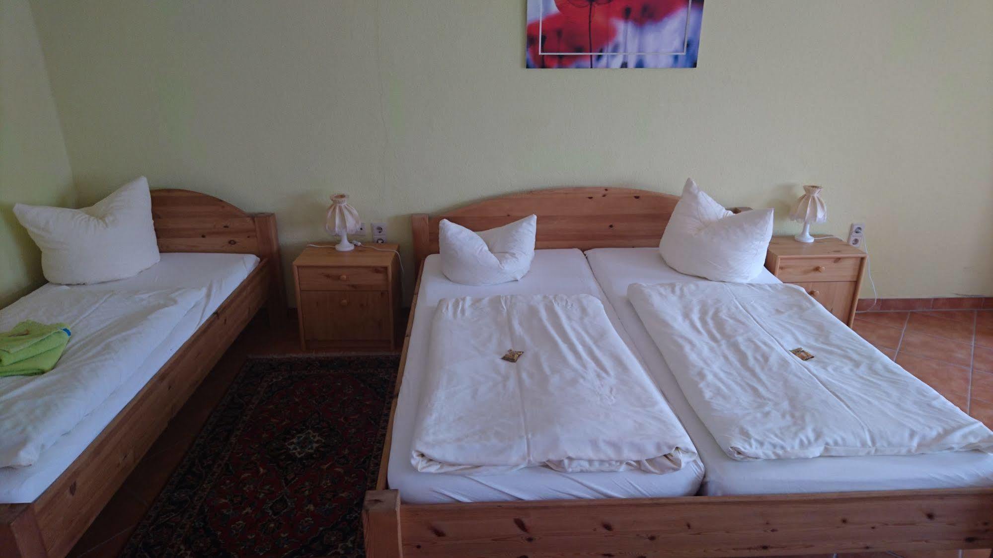 Hotel-Pension Am Muehlberg Lubbenau Bagian luar foto